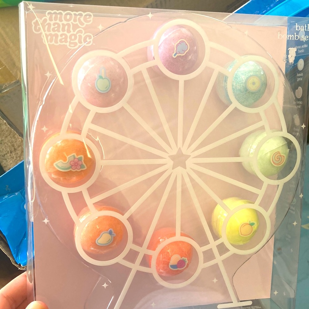more than magic fruit bathbomb set
